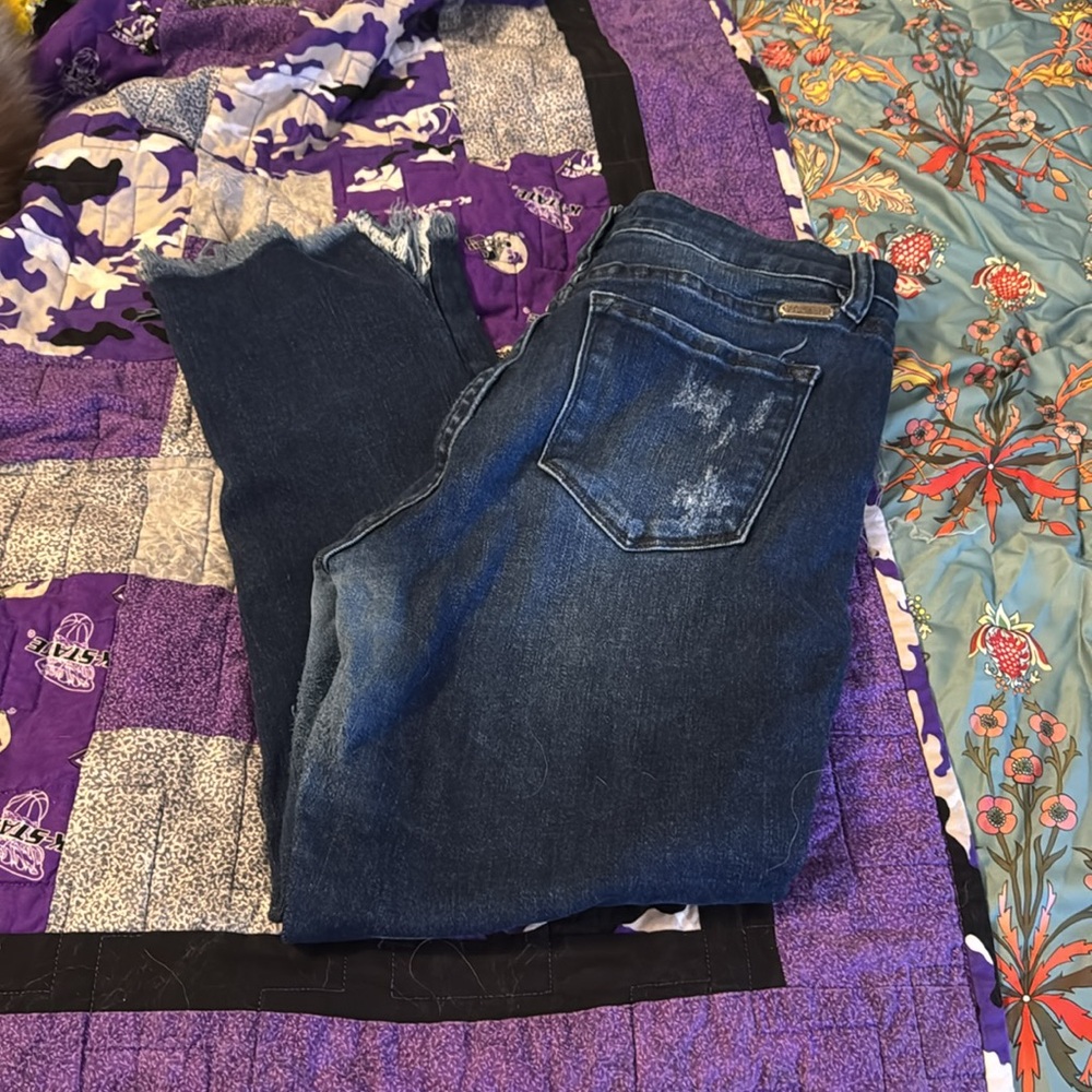 Kancan Capris - Picture 3 of 4